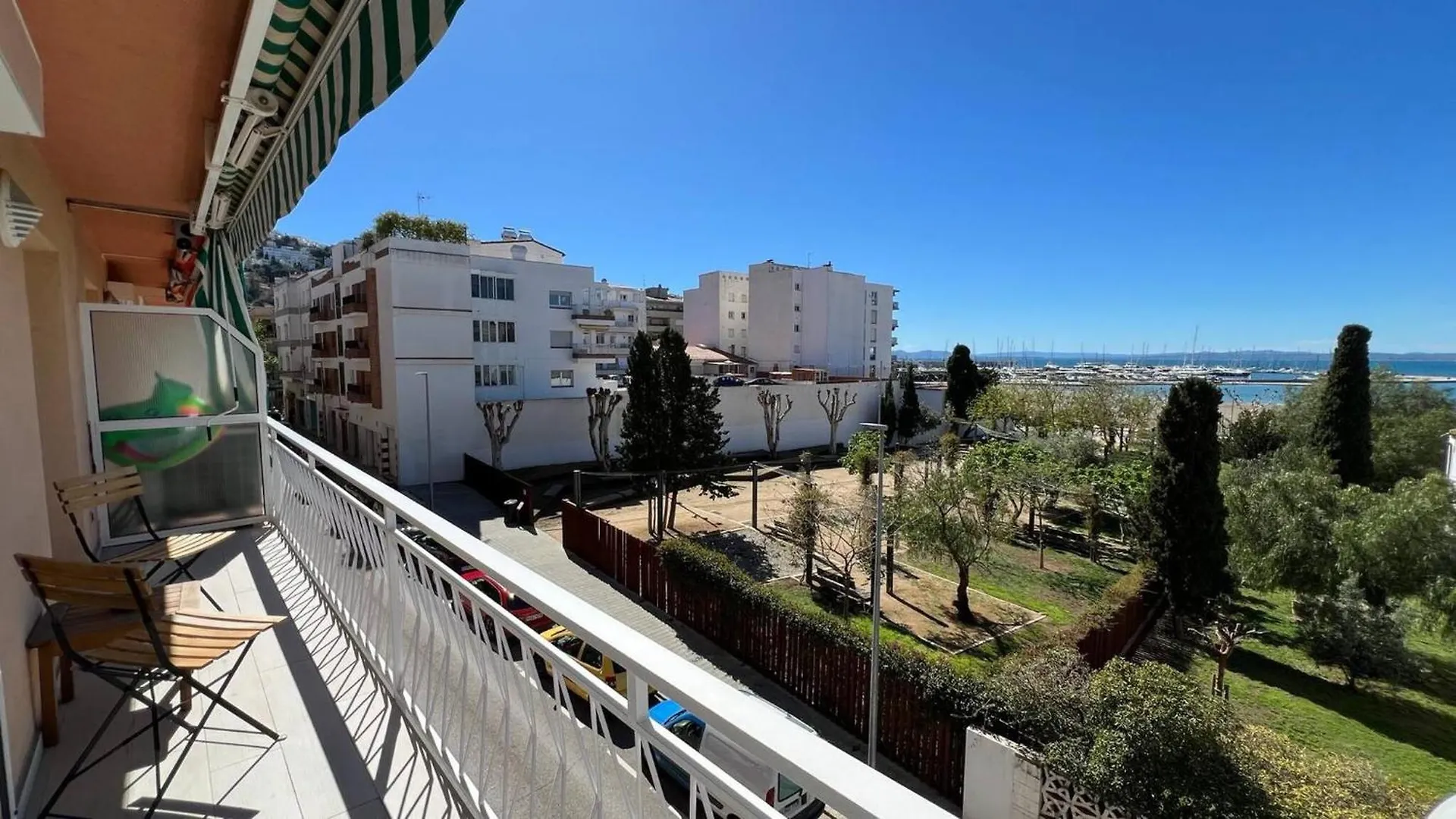 Apartamento Frente Al Mar Roses