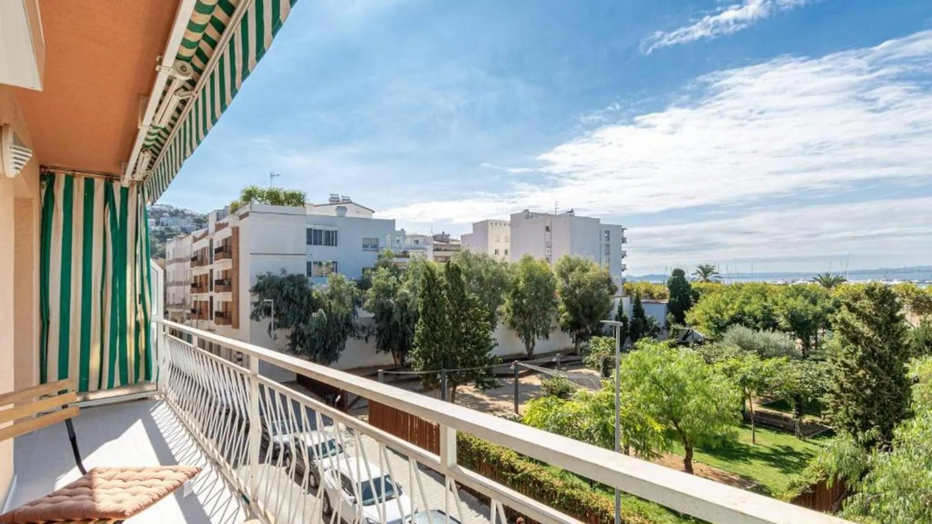Apartment Apartamento Frente Al Mar Roses Spain